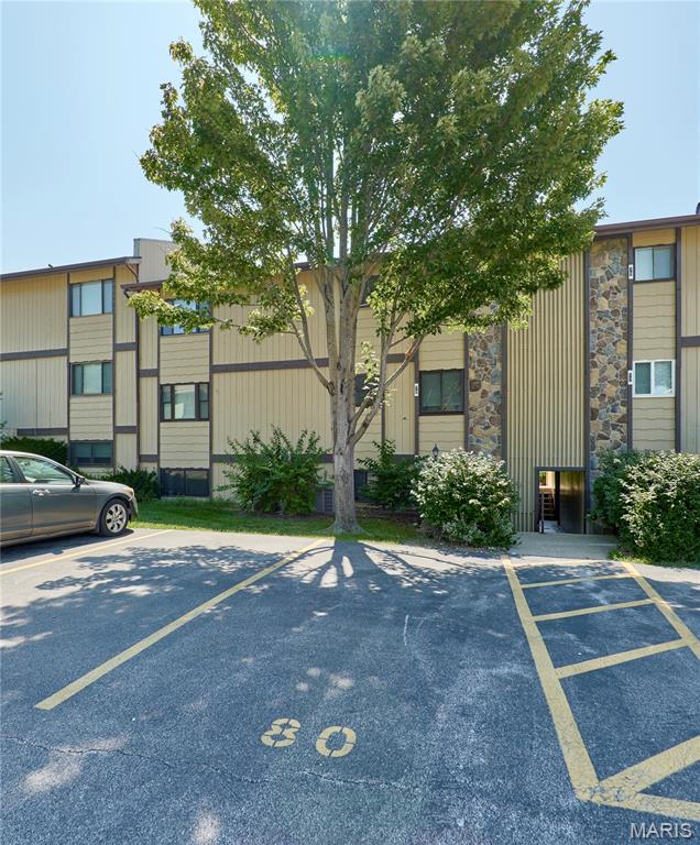 Why choose between location, lifestyle, and value when you can have all three? This affordable condo checks all the boxes! Enjoy lake rights for fun-filled days on the water, plus quick highway access that makes commuting a breeze. You're also just minutes from restaurants, parks, and shopping, so everything you need is right around the corner. Inside, you'll find nicely sized bedrooms, two full bathrooms, and a comfortable layout that's ready for you to make it your own. Added bonus, this unit has full laundry hookups! Looking for an investment? Here's the cherry on top: this unit was previously rented for $1,500 per month, making it an excellent opportunity for investors or anyone looking to build their portfolio. Whether you're searching for your next home, a weekend getaway, or a smart investment, this condo is packed with potential. Don't let this one float away—schedule your showing today!