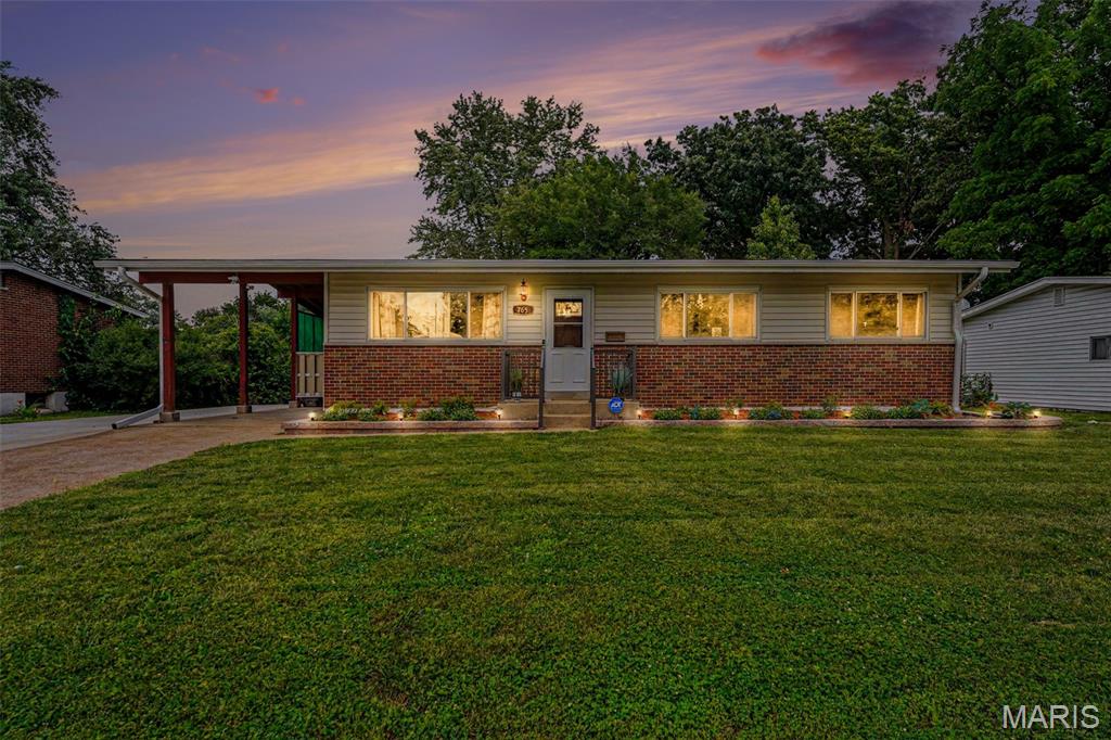 Step into style with this beautifully updated, move-in-ready Florissant ranch that perfectly blends modern flair with everyday comfort. The bright, open layout showcases gleaming hardwood floors, designer paint, and a stunning kitchen fully equipped with brand-new stainless steel appliances and contemporary finishes. With 3 comfortable bedrooms, 1.5 baths, and a spacious living area flooded with natural light, the home feels both fresh and inviting. Downstairs, a partially finished full basement offers a blank canvas for your dream rec room, gym, or office, while the level, fenced backyard with a private patio is tailor-made for weekend BBQs and relaxing evenings. Tucked away in a highly desirable neighborhood just minutes from highways, parks, shopping, and top schools, this turnkey gem is an incredible find for first-time buyers, downsizers, or savvy investors alike.
Don't let this one slip away- schedule your private tour today and make this dream home yours before it's gone!