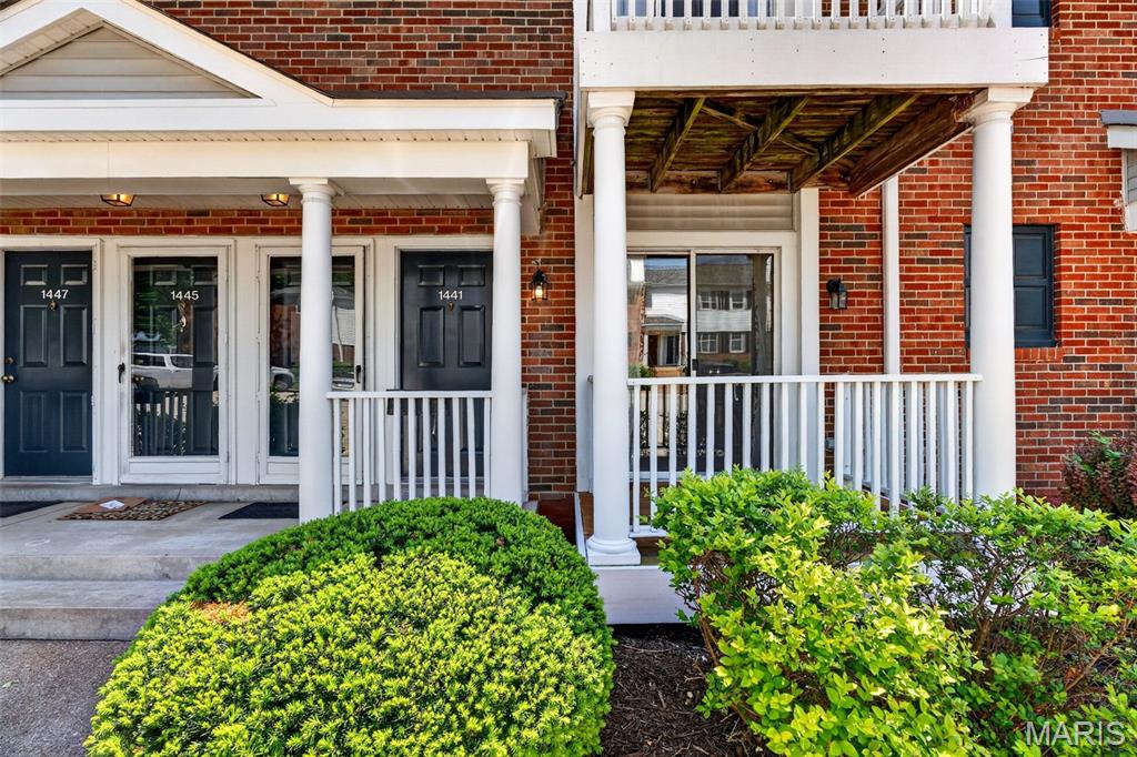 Brentwood Forest Condo Ph Eight - Residential