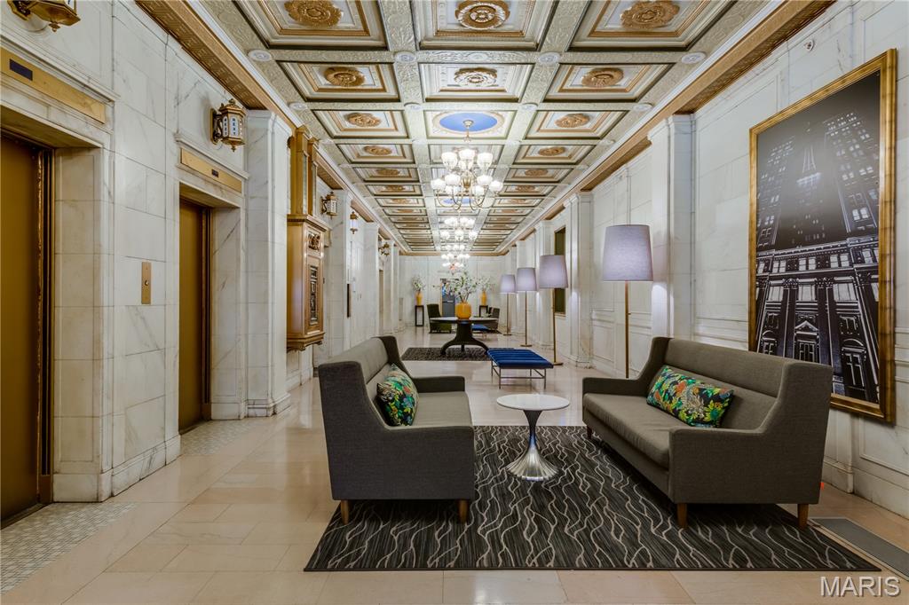 Marquette Bldg Upr Residental - Residential