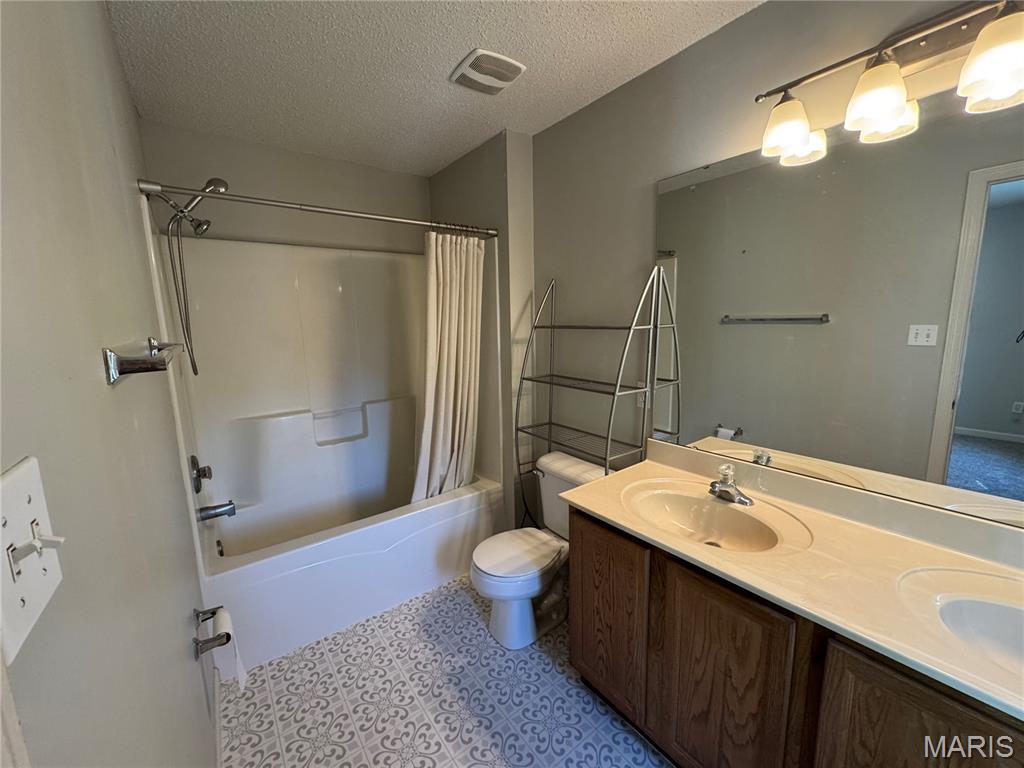 New Town At St Chas #1 - Commercial Sale