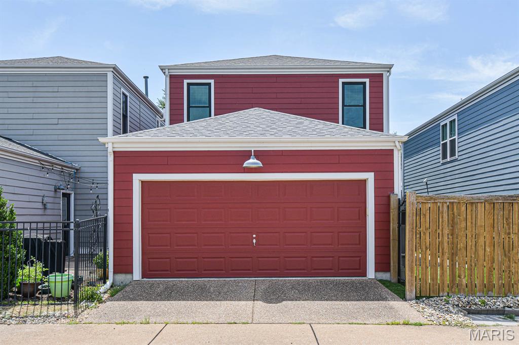 New Town At St Chas #10 - Residential Lease