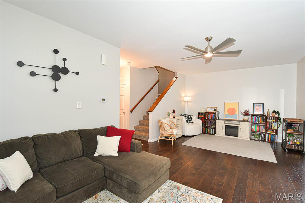 New Town At St Chas #10 - Residential Lease