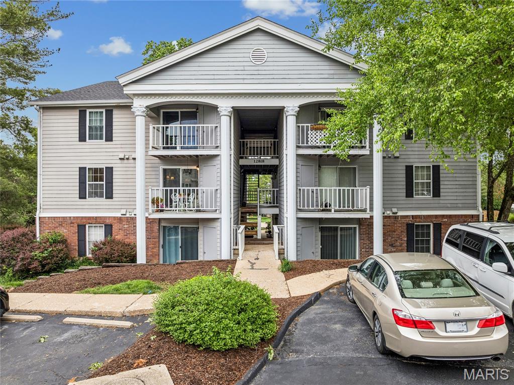 Welcome to 12818 Portulaca Drive, Unit G in Creve Coeur! This beautiful and lovingly maintained 2-bedroom, 2-full bathroom condo checks all the boxes and then some. From the moment you walk in, you'll notice the bright sunshine (unless it's a raining day) flowing through the main living areas, open-face cabinetry, and a massive center island that is perfect for entertaining, extra storage, and everything in between. The fully renovated bathroom offers a new walk-in shower, toilet, and flooring. Both bedrooms are generously sized and closet space? There is plenty of it throughout. On top of all that, this unit comes with a private attached storage unit, which is a rare find and a huge bonus. The big ticket items are already done with the water heater replaced in September 2023 and the HVAC updated in 2019, so you can move right in with total peace of mind. In-unit stackable laundry, access to a community pool for our hot summer days and rentals are allowed making this a fantastic option for both owner-occupants and savvy investors alike. All of this in a prime Creve Coeur location just minutes from great shopping, dining, and easy highway access. This one is truly move-in ready and priced to move, so schedule your showing today before it is gone!