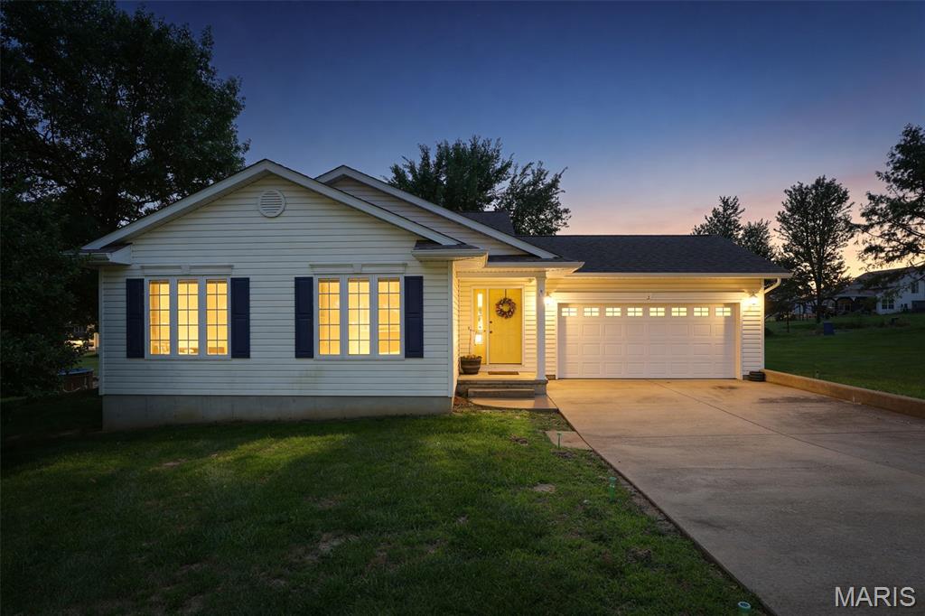 Welcome to this charming tri-level in Hunters Ridge! Built in 2001, this 3-bed, 2-bath home offers 1,603 sq ft of comfortable living space across multiple levels — perfect for families who love room to spread out. Situated on a .40-acre lot, offering plenty of outdoor space to enjoy. The main level features luxury vinyl plank flooring throughout the living, dining, and kitchen areas, while a breakfast bar and pantry make the kitchen both functional and inviting. Downstairs, a walk-out basement adds a bonus room, third bedroom, and second full bath. Enjoy peace of mind with an attached 2-car garage that offers plenty of storage. All of this in the Central R-III school district at an exceptional value. Don't miss your chance — schedule your showing today!