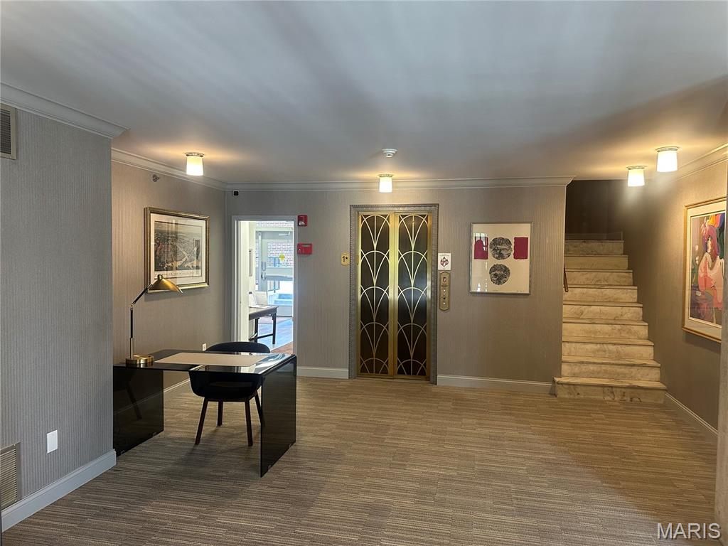 Wiltshire Condo - Residential
