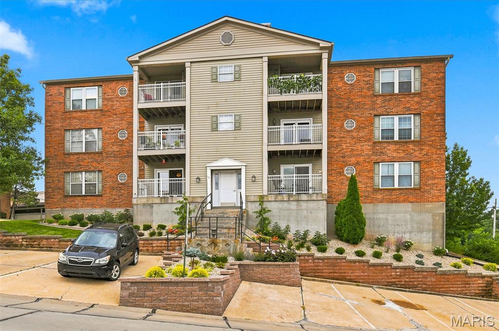 Gj Garden Condo - Residential