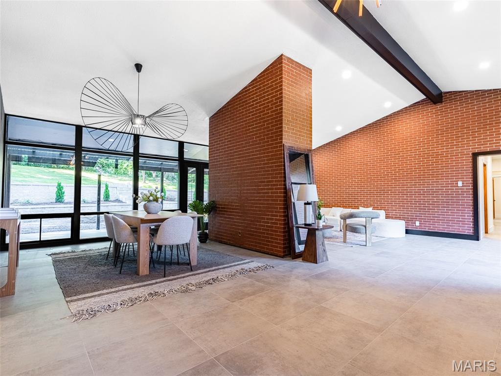 Robyn Hills - Residential
