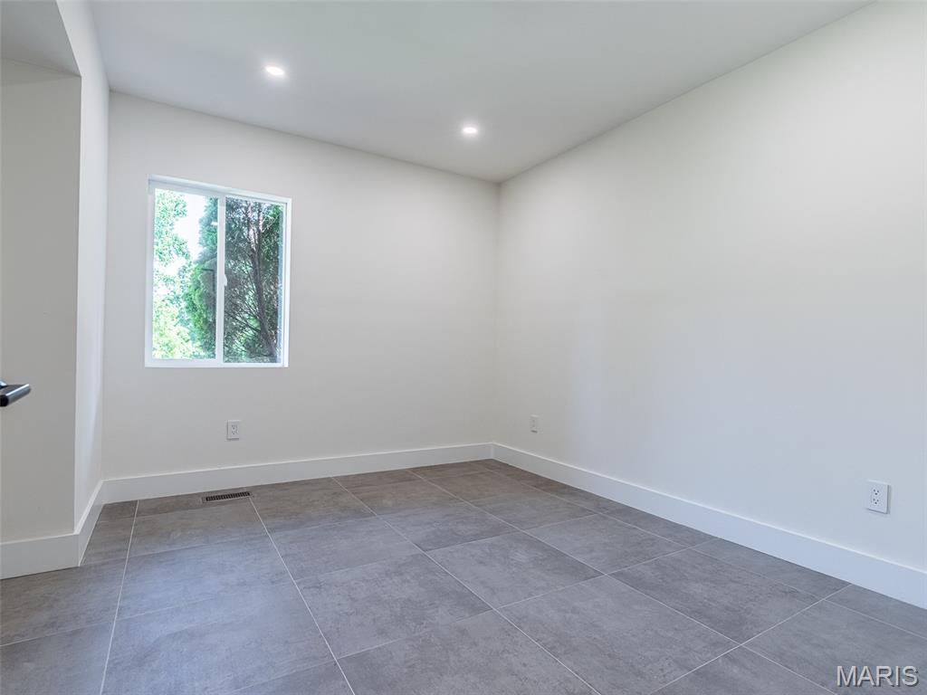 Robyn Hills - Residential