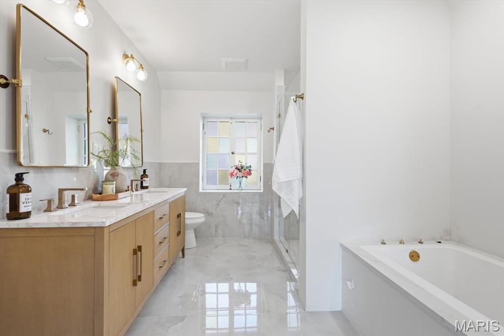 Davis Place - Residential