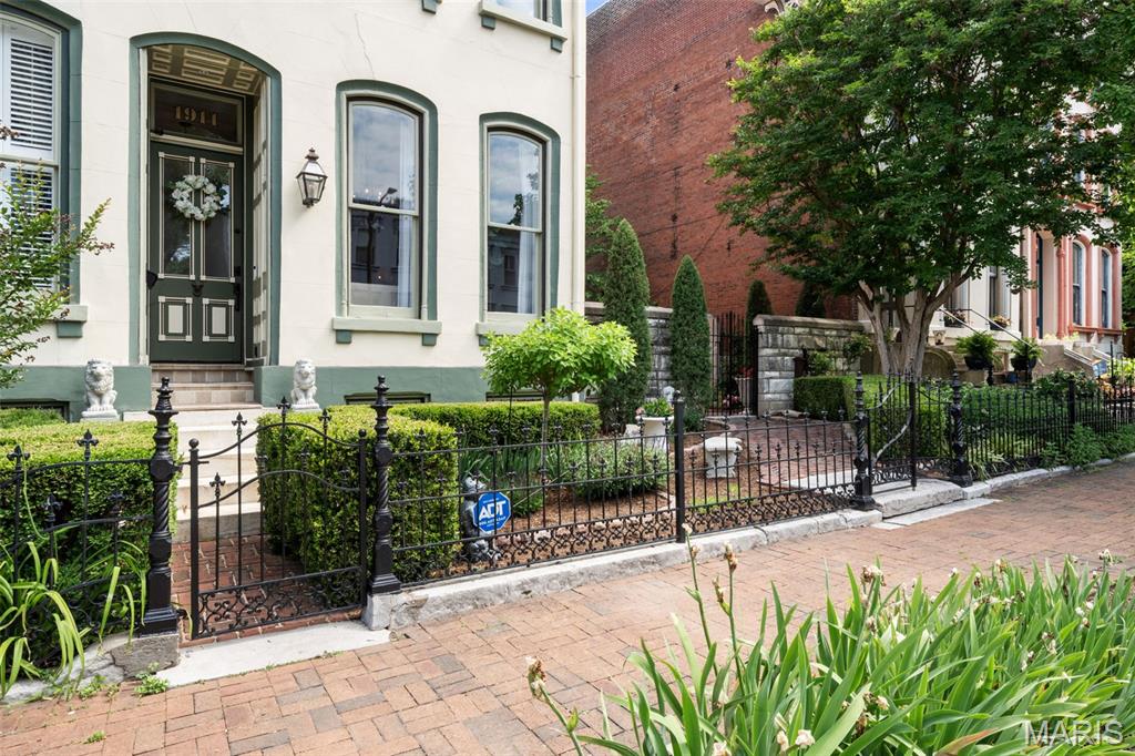 Samuel T Hydes - Residential