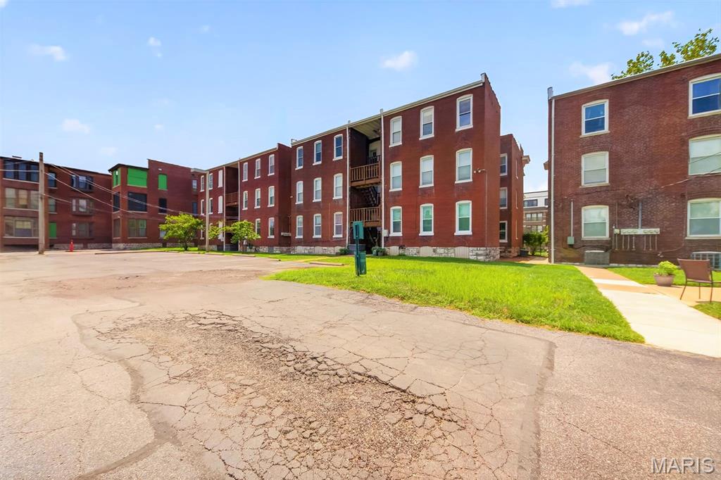 Waterman Condo 04 - Residential