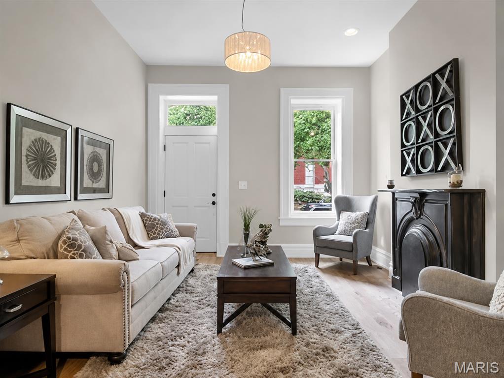 Lafayette Square - Residential