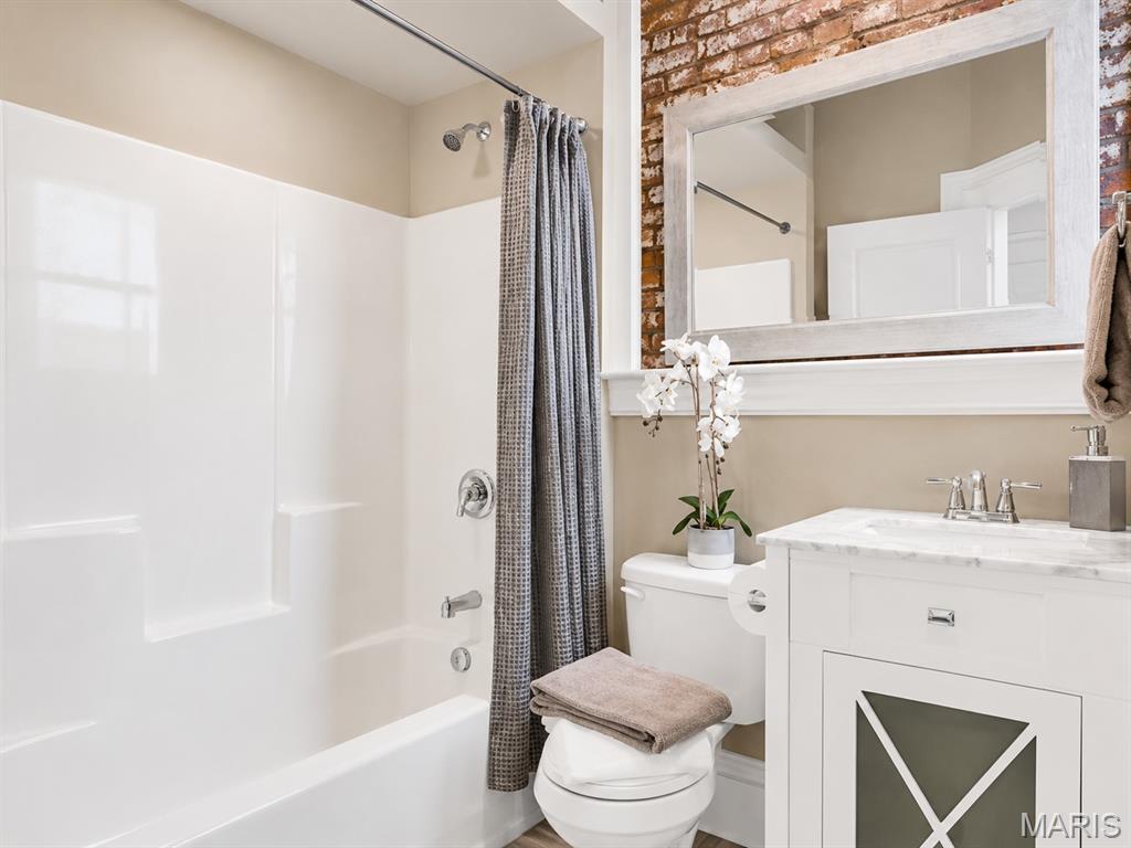 Lafayette Square - Residential