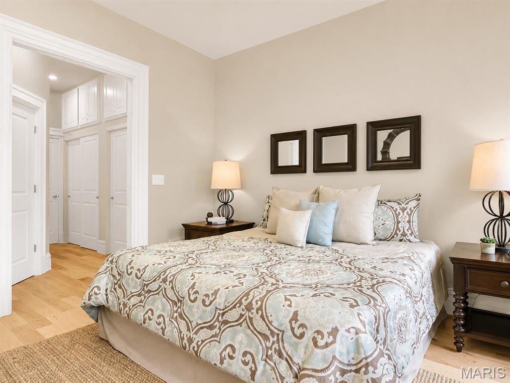 Lafayette Square - Residential