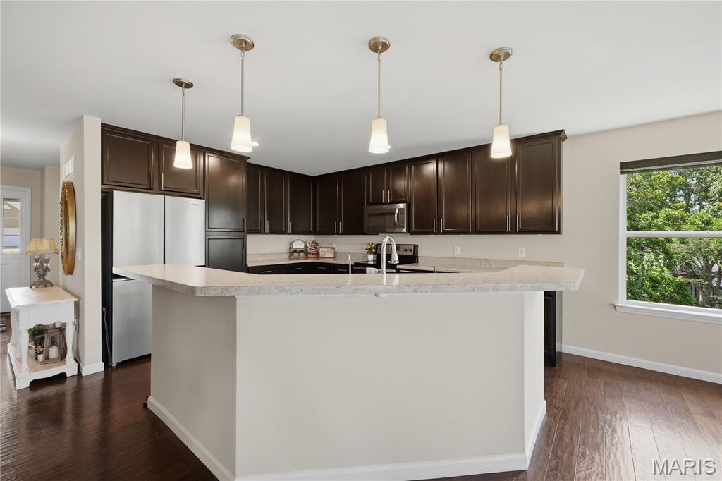 Vista Conn Lts 11 12 13 27 & Common - Residential