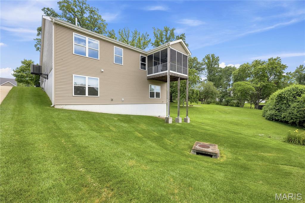 Vista Conn Lts 11 12 13 27 & Common - Residential