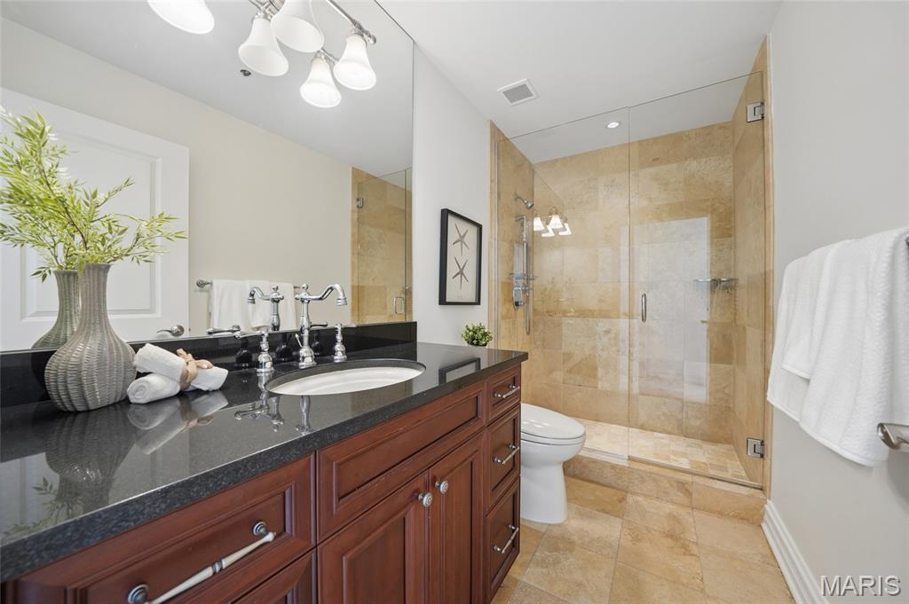 Park Plaza Residential Condo - Residential