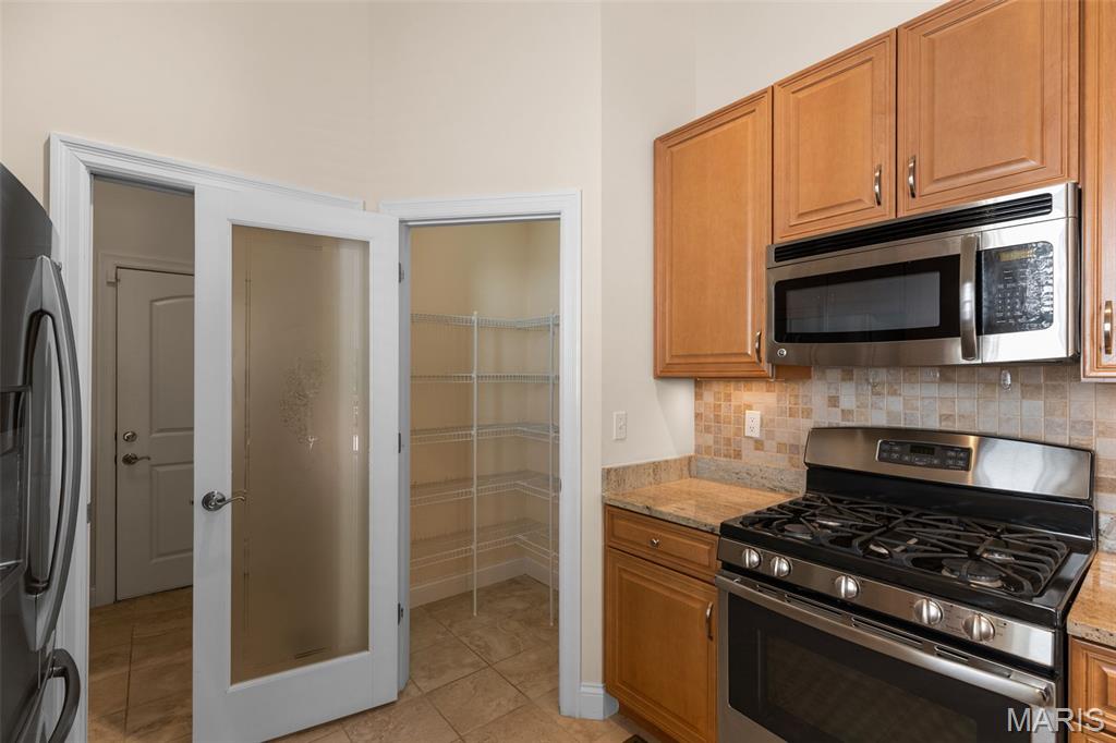Villas At Woodland Creek The - Residential