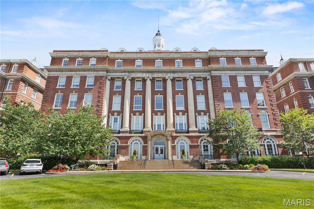 Georgian Condos - Residential
