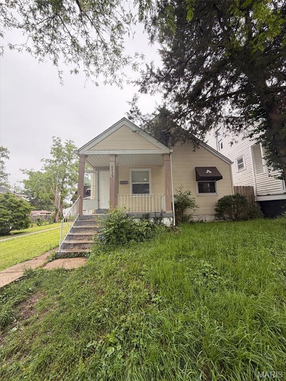 Charming opportunity in the heart of University City! This 1.5-story home offers 4 bedrooms, 1 full bath, and over 1,000 square feet of living space. Kitchen features stainless steel appliances. With a traditional layout, decorative bathroom, and a walkout basement, this home is full of potential for an owner-occupant or investor alike. Conveniently located near parks, shopping, dining, and major highways, with access to the highly regarded University City School District. Bring your vision and make this property shine again! Home to be sold as is.