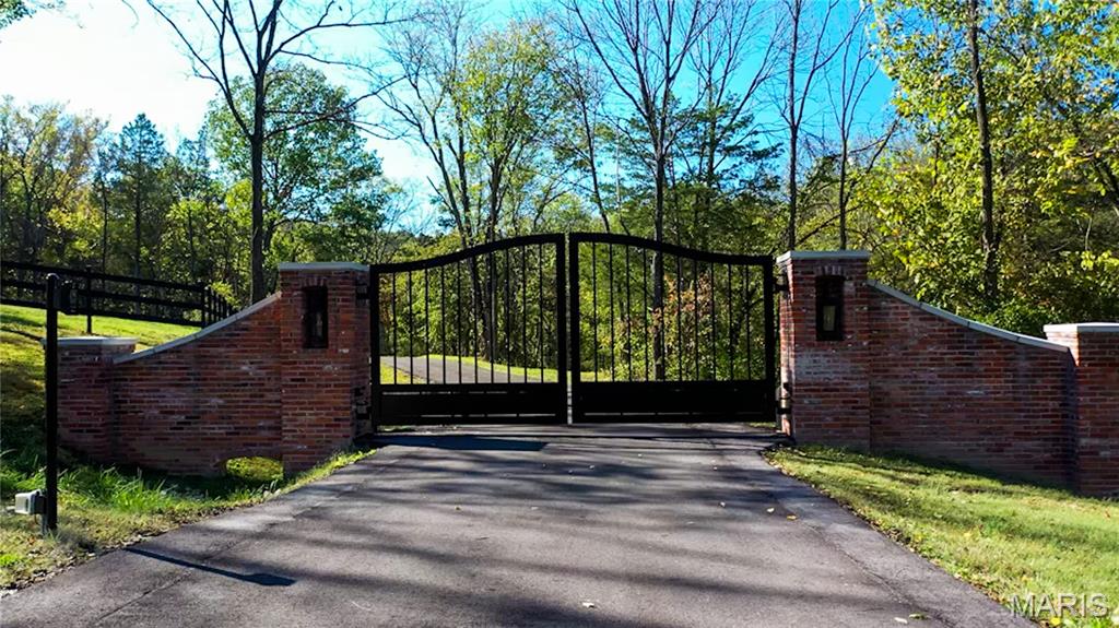 Hickory Creek - Residential