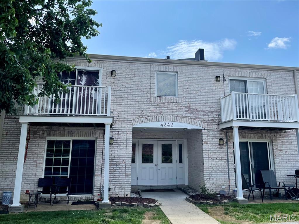 Chateau De Ville Condo Sec - Residential