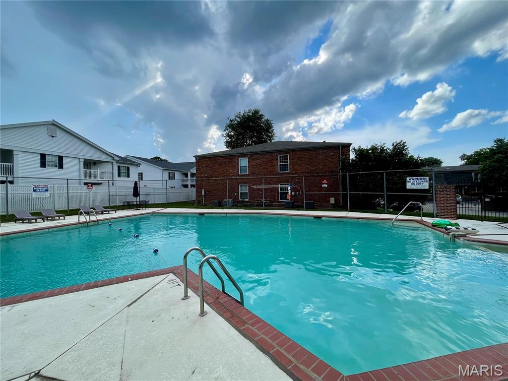 Chateau De Ville Condo Sec - Residential
