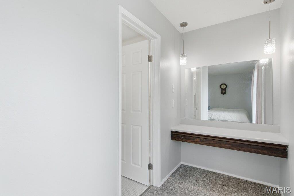 Woods Glen Condo 9 - Residential