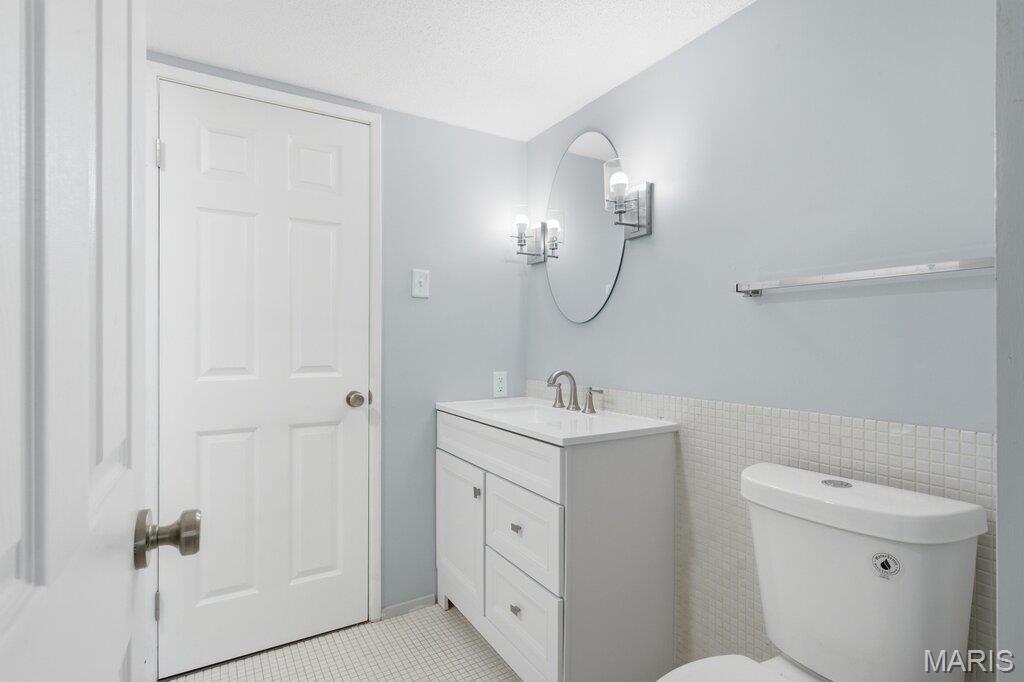 Woods Glen Condo 9 - Residential