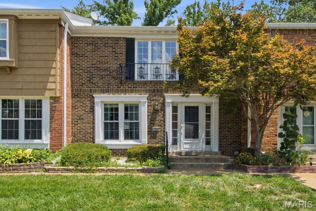 Woods Glen Condo 9 - Residential
