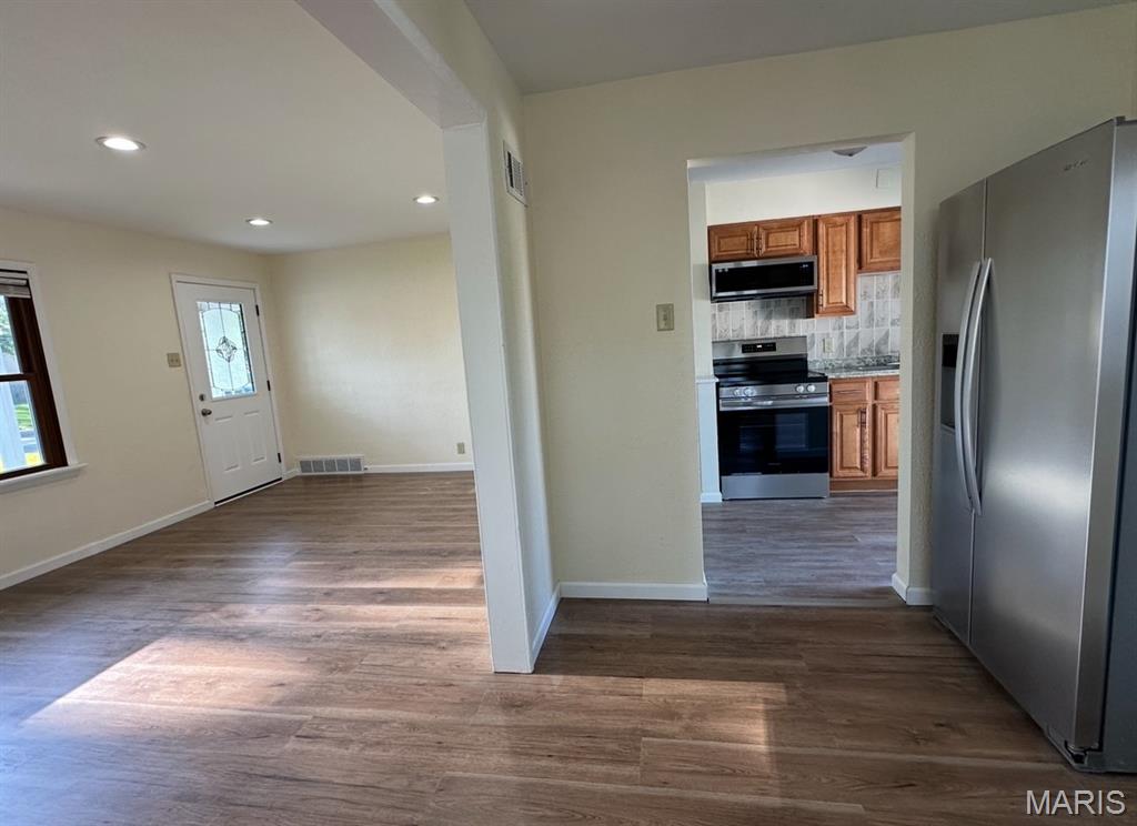 Meadow Brook Downs 4 - Residential Lease