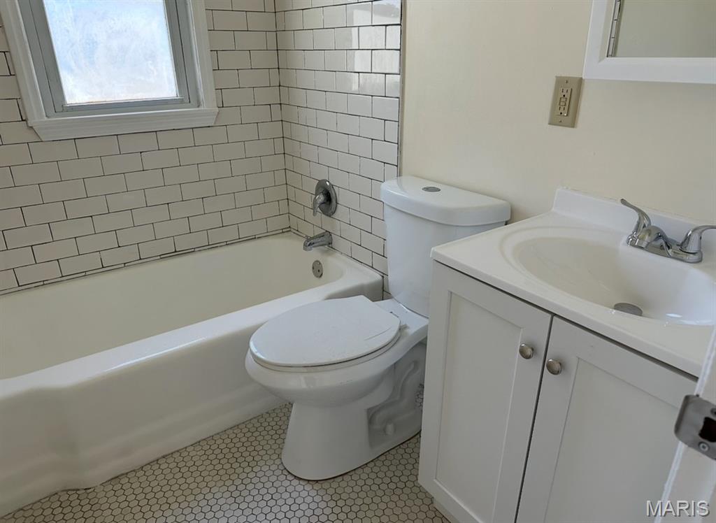 Meadow Brook Downs 4 - Residential Lease
