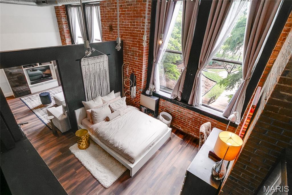 Knickerbocker Lofts Condos - Residential