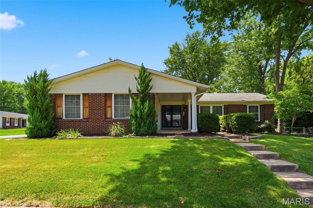 Foxborough 1 - Residential