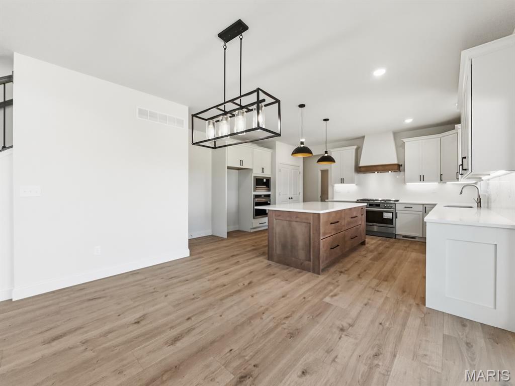 Stone Canyon - Residential