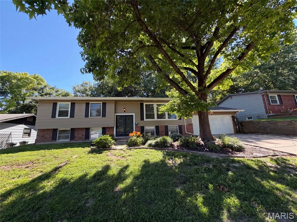 Elmwood Manor #6 - Residential