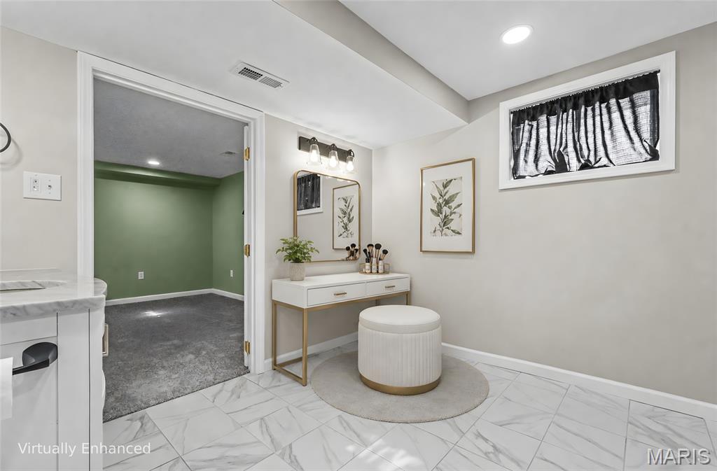 Westwood Ac #4 - Residential