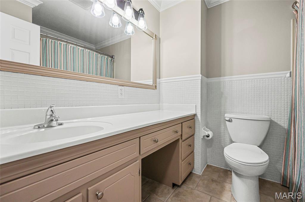 Westwood Ac #4 - Residential