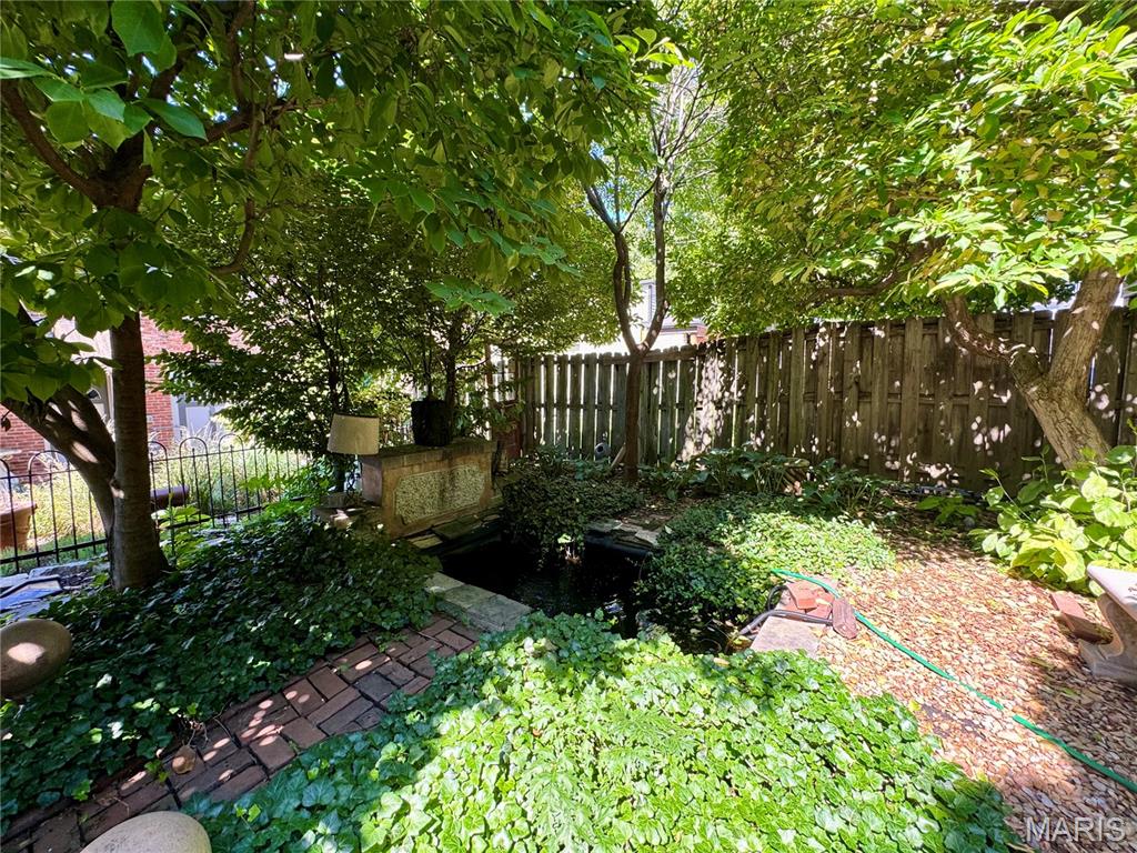 Allens Add - Residential Lease