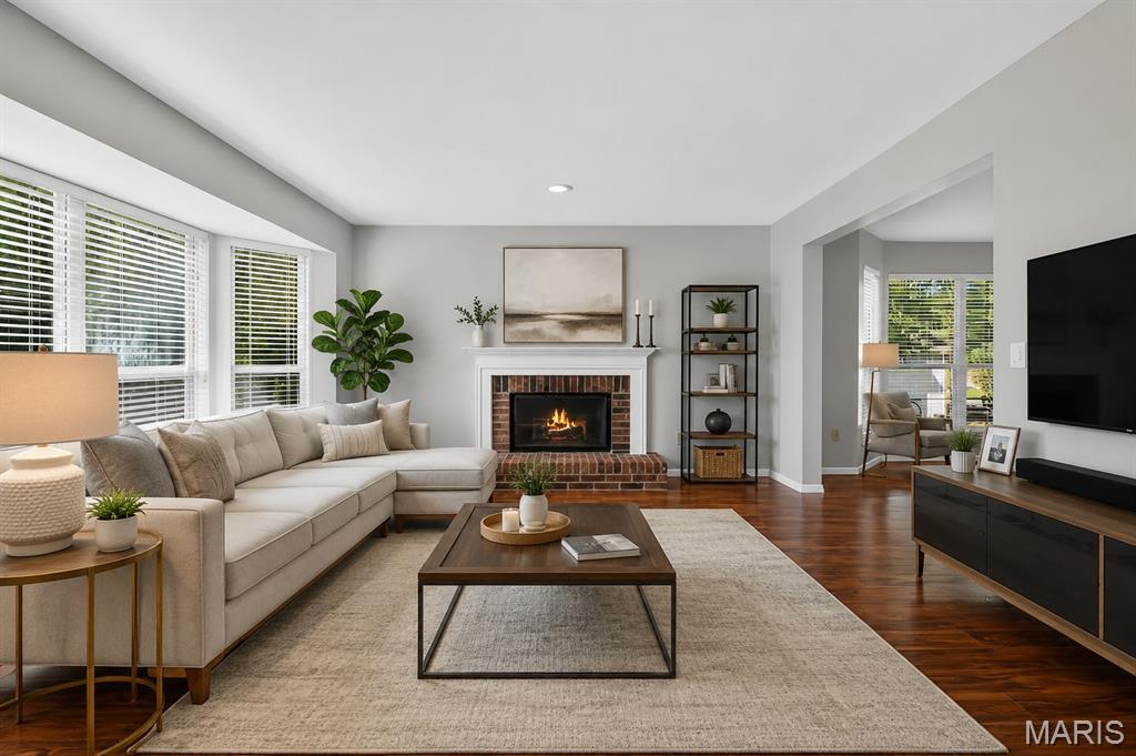 Twin Chimneys Village B Lindenwood - Residential