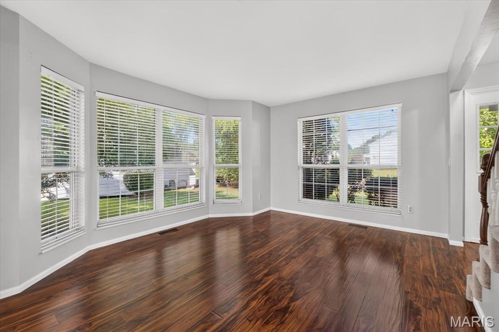Twin Chimneys Village B Lindenwood - Residential