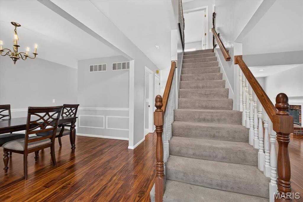 Twin Chimneys Village B Lindenwood - Residential