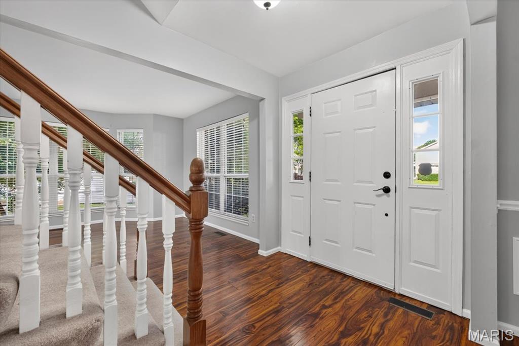 Twin Chimneys Village B Lindenwood - Residential