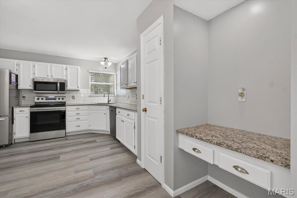 Twin Chimneys Village B Lindenwood - Residential