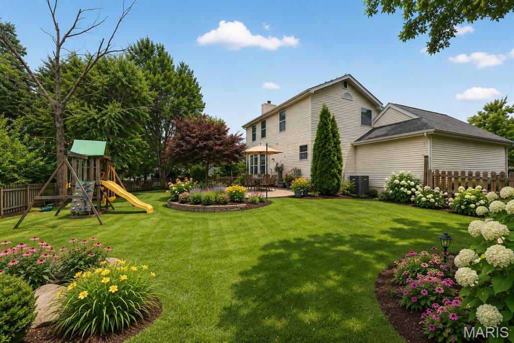Twin Chimneys Village B Lindenwood - Residential