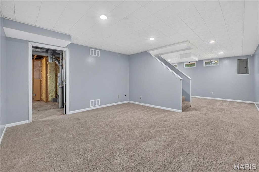 Twin Chimneys Village B Lindenwood - Residential