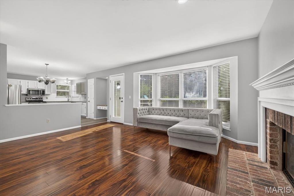 Twin Chimneys Village B Lindenwood - Residential