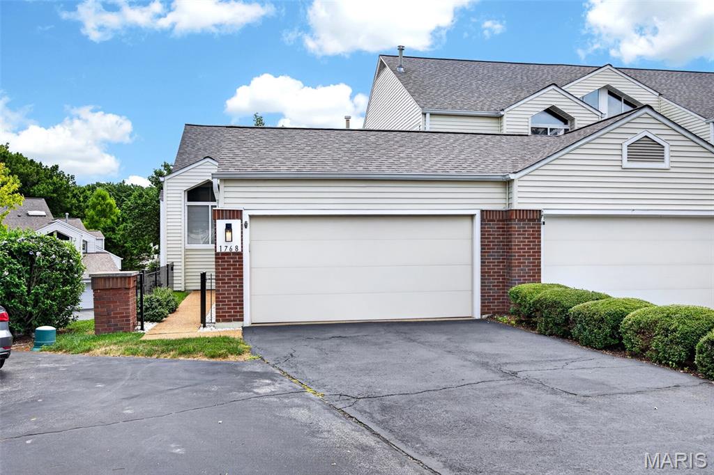 Ridgeview Place Condo Twenty - Residential
