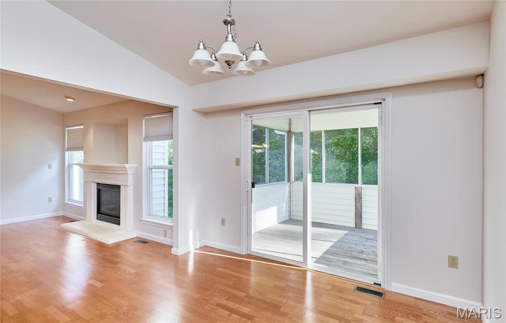 Villas at Ladue Bluffs - Residential Lease
